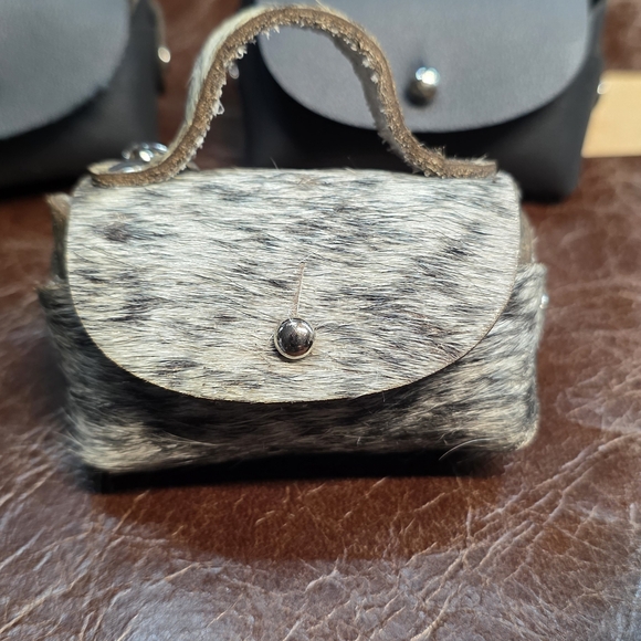 Handmade Mini Leather Purses - Picture 3 of 12